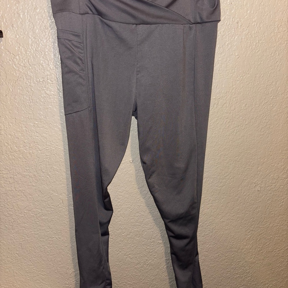 Gray High-Waisted Leggings